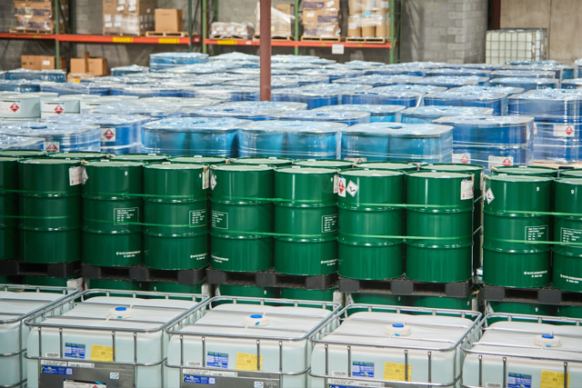 Explore our World Grade solvents—crafted to meet the highest global standards for purity and quality.